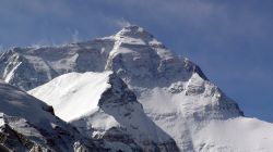 Mount Everest. Aufgenommen aus 5000 m Hoehe